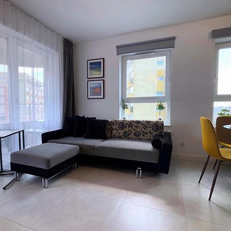 Sun Towers - Apartamenty Bryza - Apartamenty Z Parkingiem ชวีโนวิชแจ ภายนอก รูปภาพ