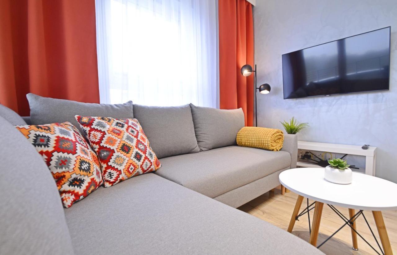 Sun Towers - Apartamenty Bryza - Apartamenty Z Parkingiem ชวีโนวิชแจ ภายนอก รูปภาพ