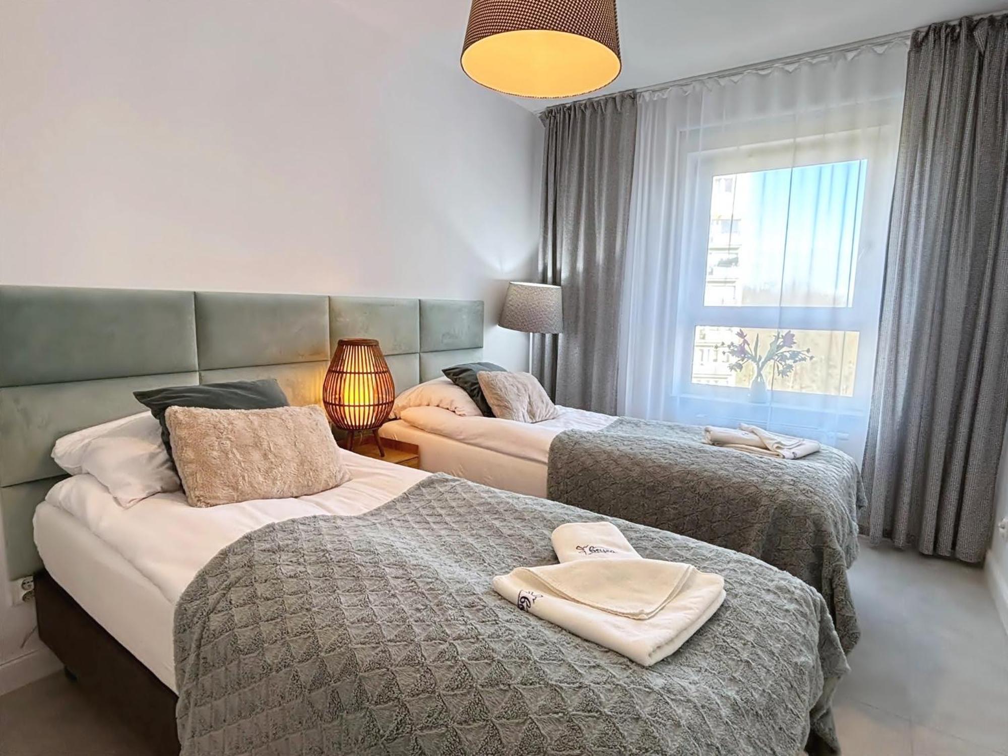 Sun Towers - Apartamenty Bryza - Apartamenty Z Parkingiem ชวีโนวิชแจ ภายนอก รูปภาพ