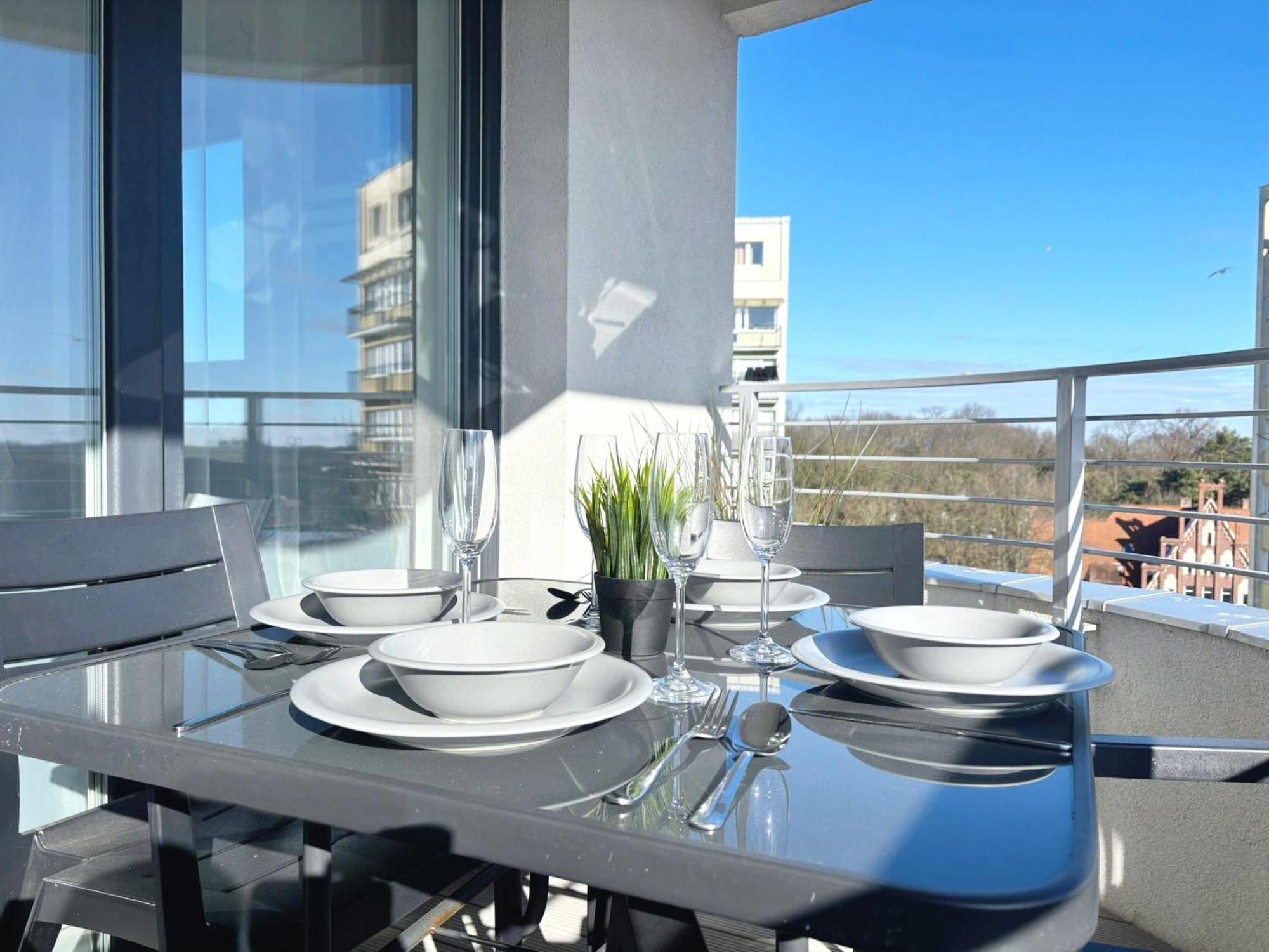 Sun Towers - Apartamenty Bryza - Apartamenty Z Parkingiem ชวีโนวิชแจ ภายนอก รูปภาพ