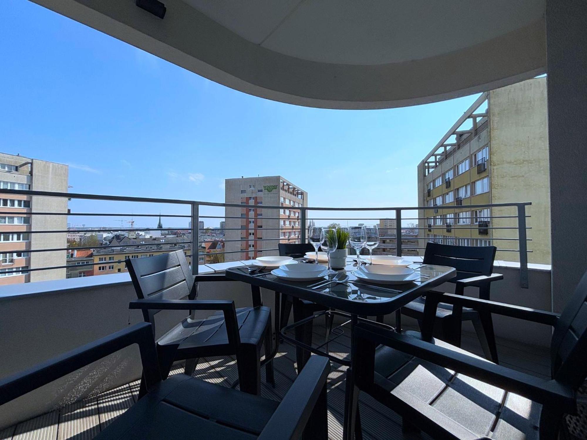 Sun Towers - Apartamenty Bryza - Apartamenty Z Parkingiem ชวีโนวิชแจ ภายนอก รูปภาพ