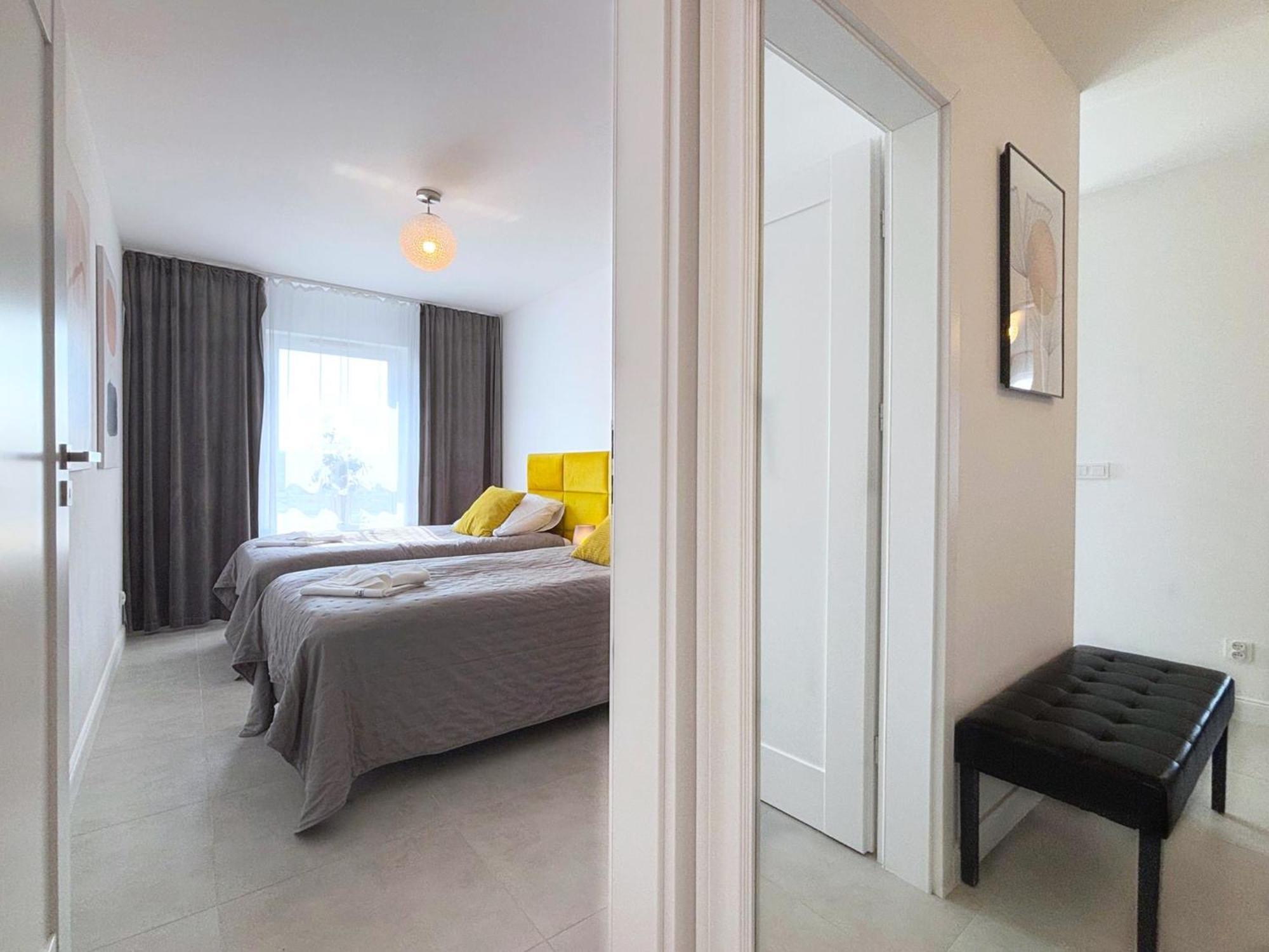 Sun Towers - Apartamenty Bryza - Apartamenty Z Parkingiem ชวีโนวิชแจ ภายนอก รูปภาพ
