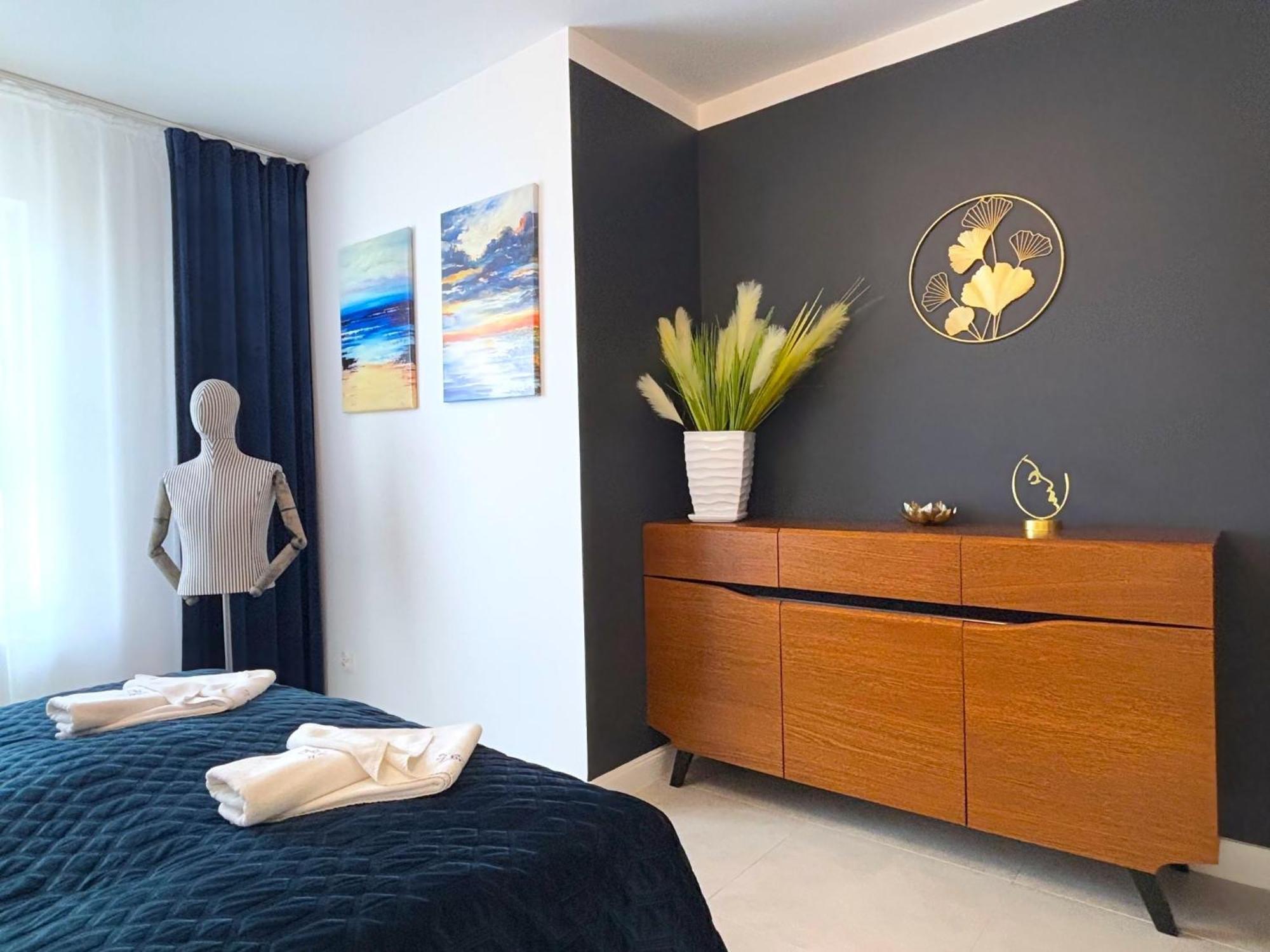 Sun Towers - Apartamenty Bryza - Apartamenty Z Parkingiem ชวีโนวิชแจ ภายนอก รูปภาพ