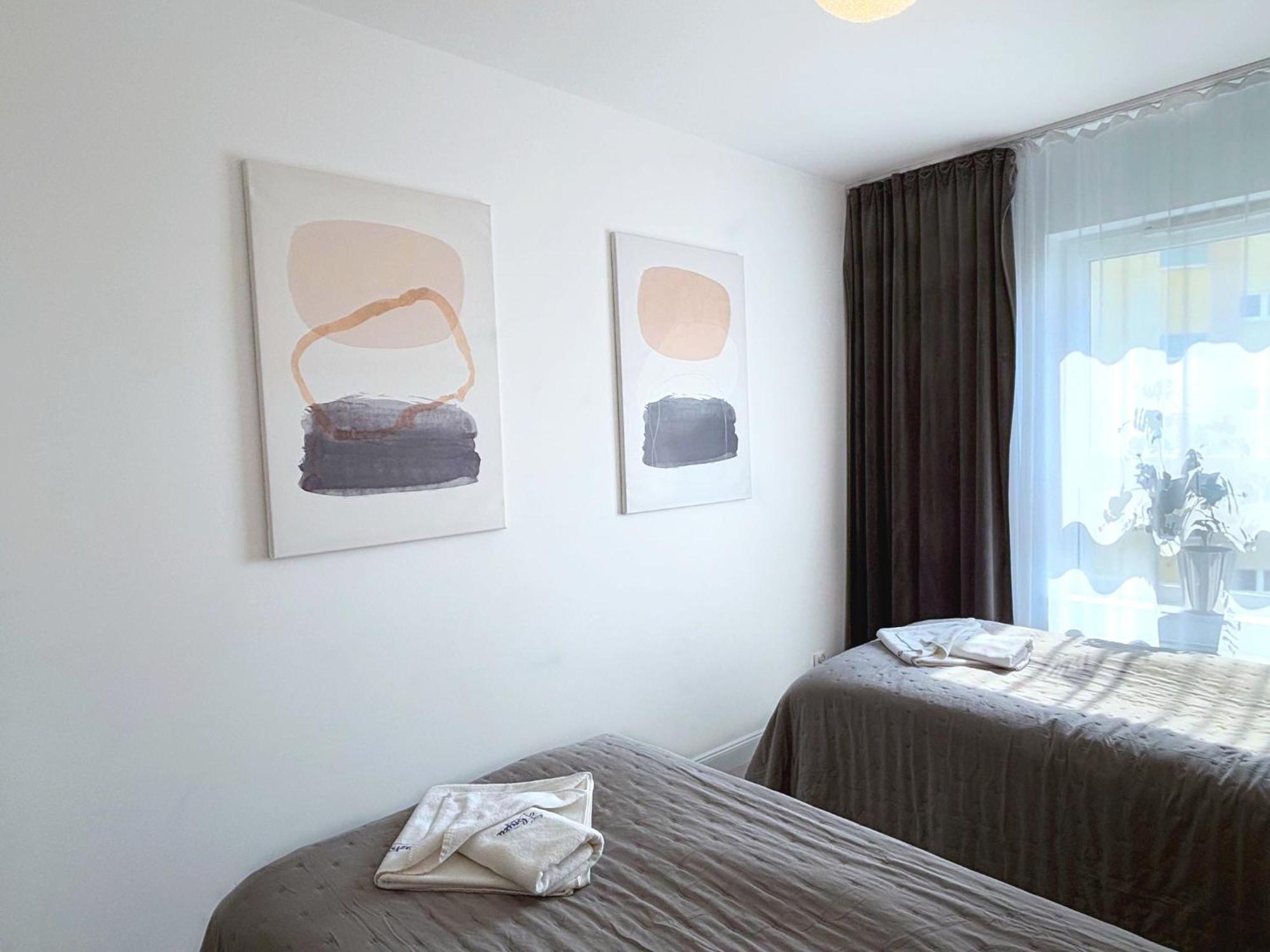 Sun Towers - Apartamenty Bryza - Apartamenty Z Parkingiem ชวีโนวิชแจ ภายนอก รูปภาพ