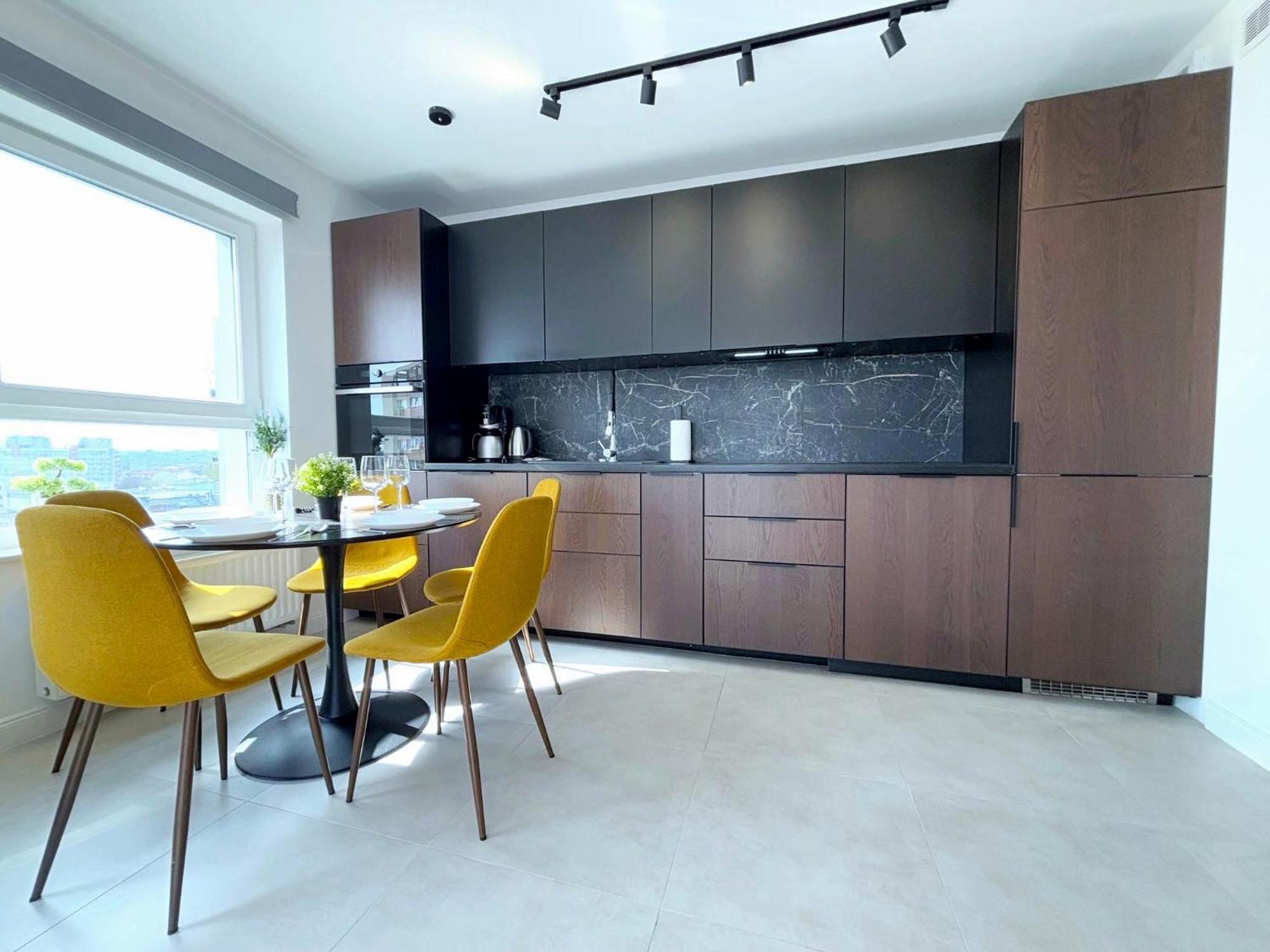 Sun Towers - Apartamenty Bryza - Apartamenty Z Parkingiem ชวีโนวิชแจ ภายนอก รูปภาพ